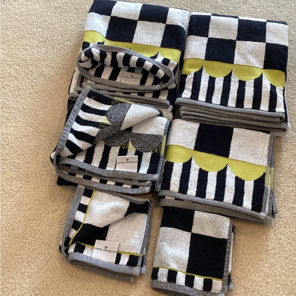 MacKenzie-Childs Courtly Check Towel Set - Picture 2 of 5